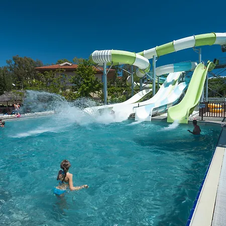Hotel Club Grand Aqua Colakli